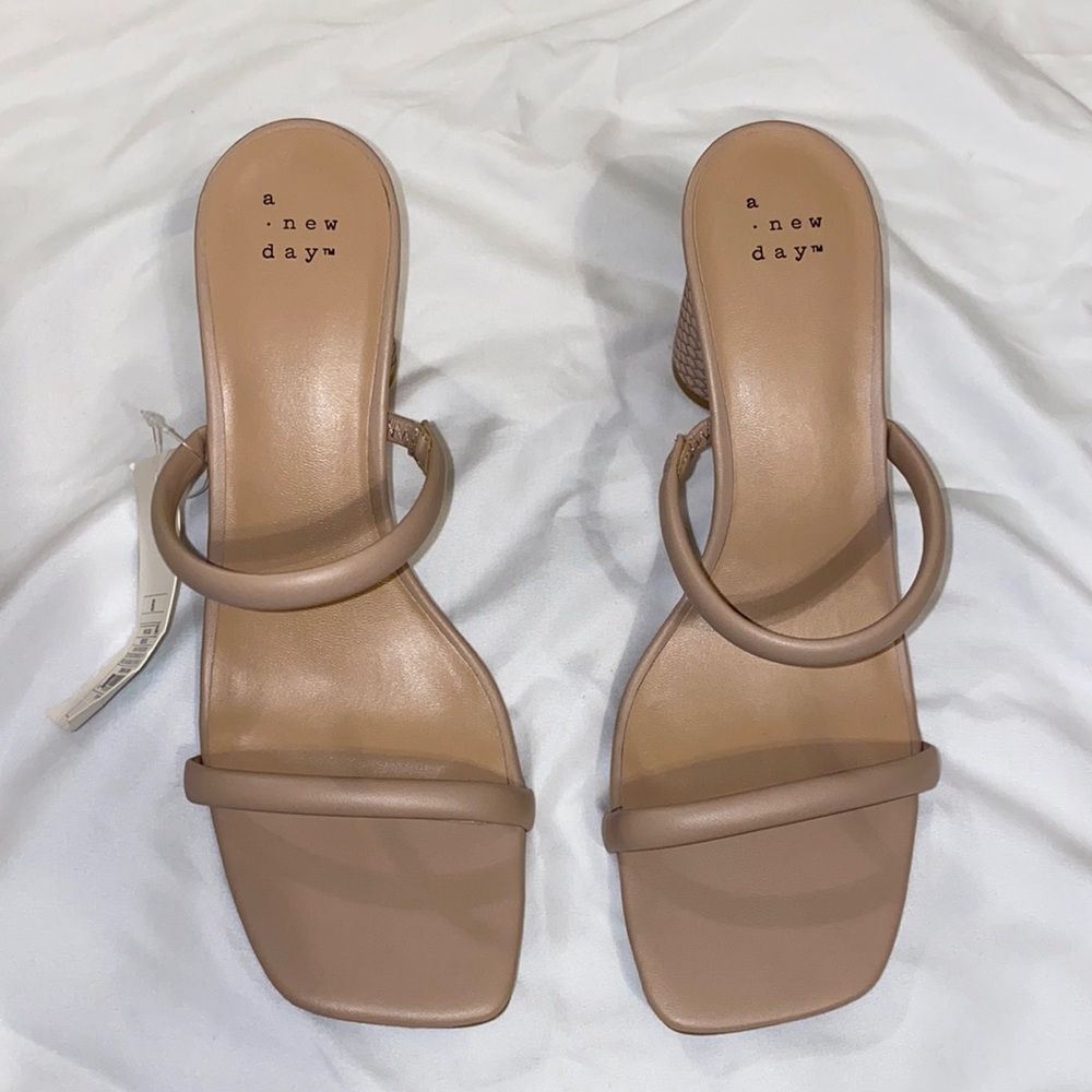 Heeled strappy sandals